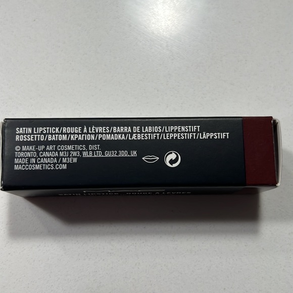 MAC Satin Lipstick - Film Noir - Picture 3 of 4